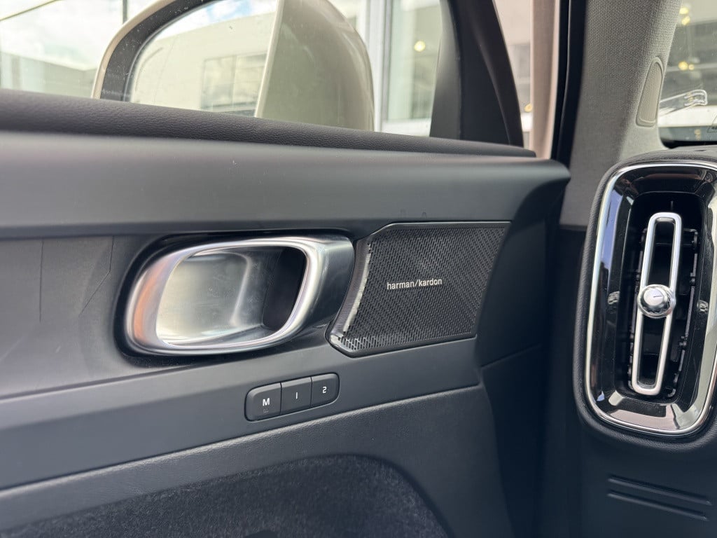 Volvo XC40 t5 262pk recharge ultimate bright| panodak| adap.cruise| leder|