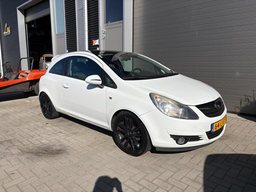 Opel Corsa 1.4-16v color edition/prachtige auto/lichtmetaal/multimedia/nap/