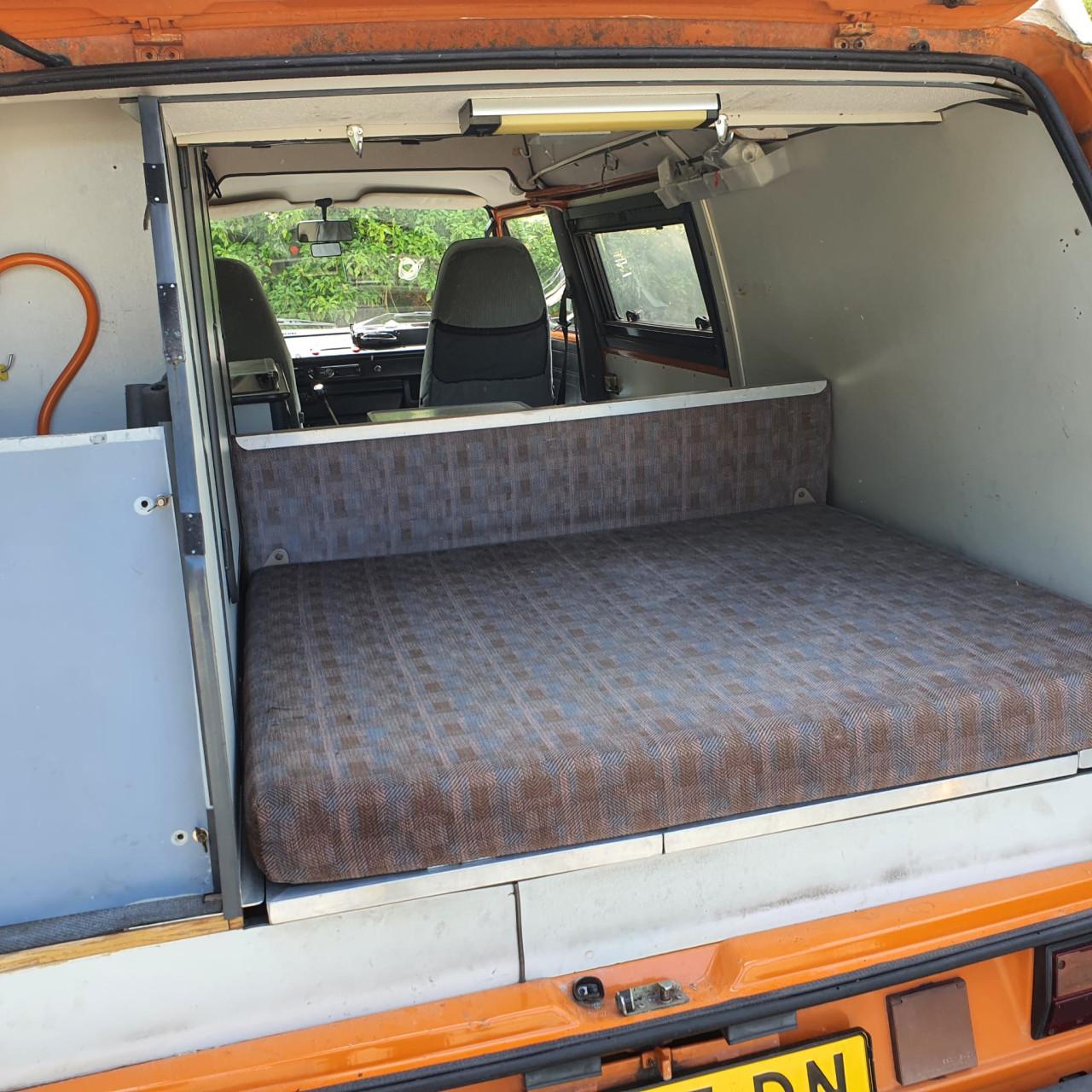 Volkswagen T3 diesel kampeerauto (volledig wegenbelastingvrij)