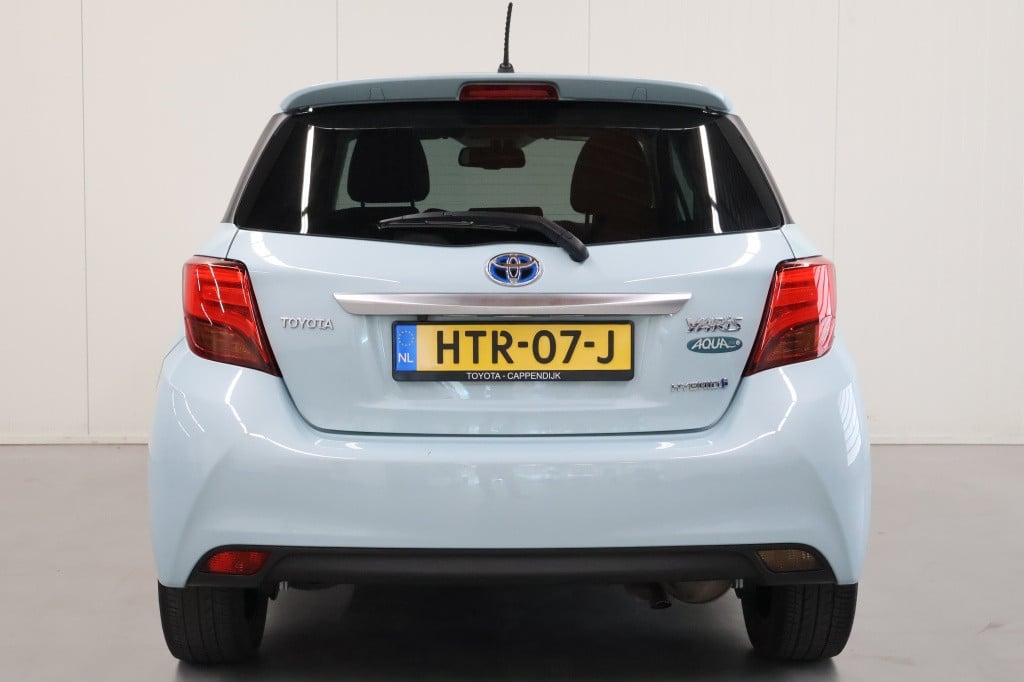Toyota Yaris 1.5 hybrid aqua edition