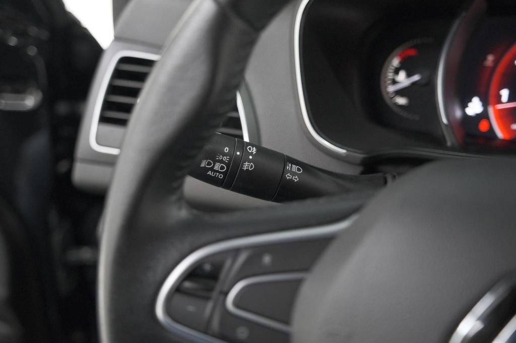 Renault Megane tce 110 limited | apple carplay | parkeersensoren | cruise c