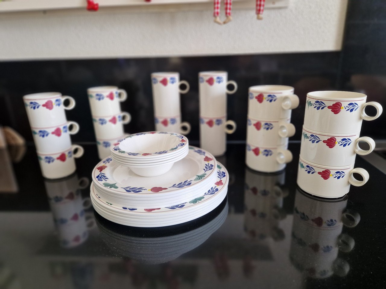 Boerenbontservies, plastic van Mepal/Boch