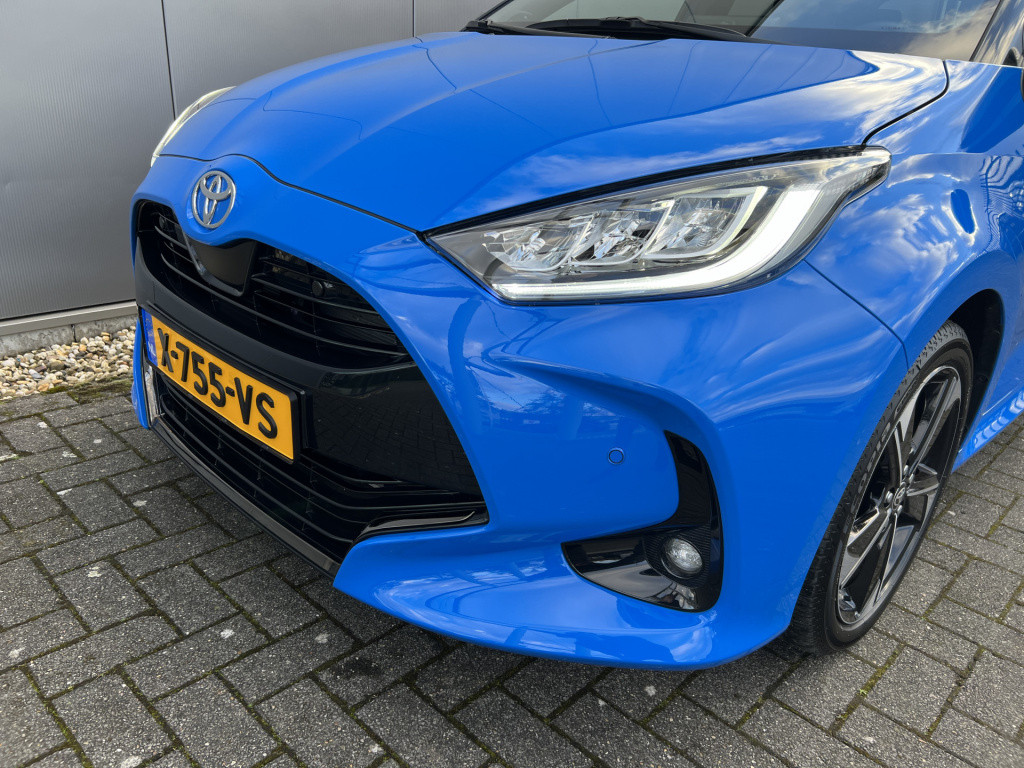 Toyota Yaris 1.5 hybrid 130 launch edition jbl audio | headup display | sto