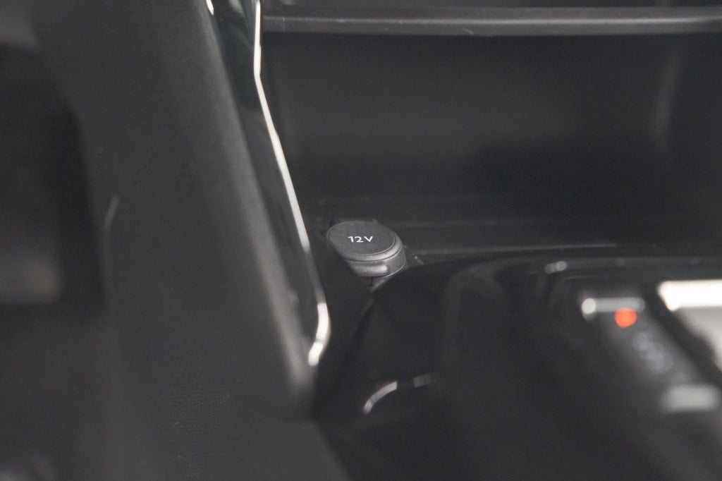 Peugeot E-2008 ev active 50 kwh | camera | navigatie | climate control | ap
