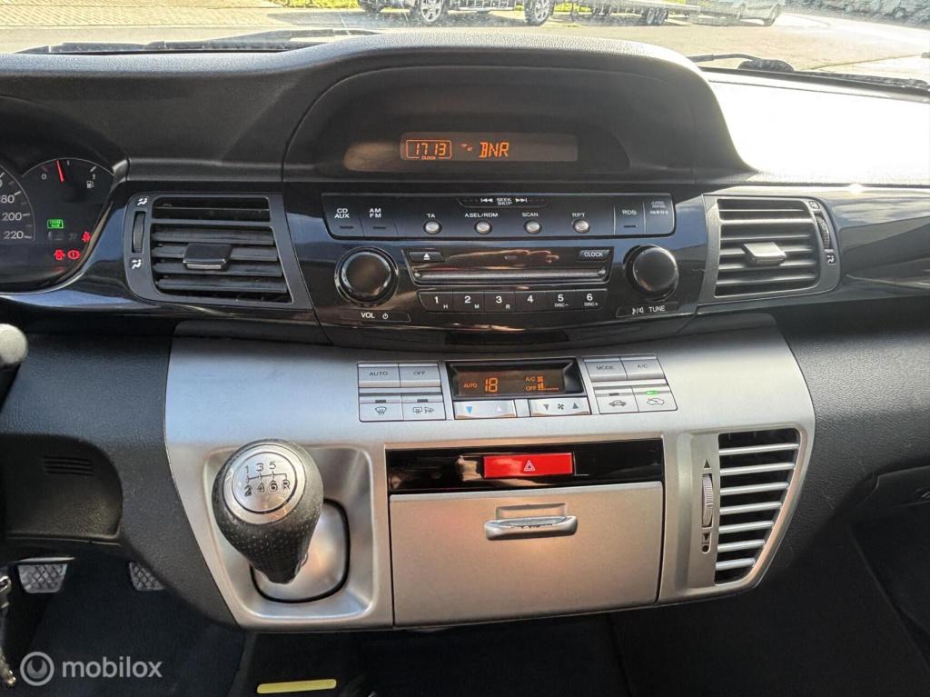 Honda Fr-v 2.0i comfort 6 versn. apk 5-2027