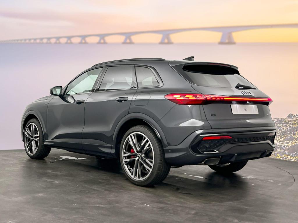Audi Q5 s edition competition e-hybrid 270 kw / 367 pk suv