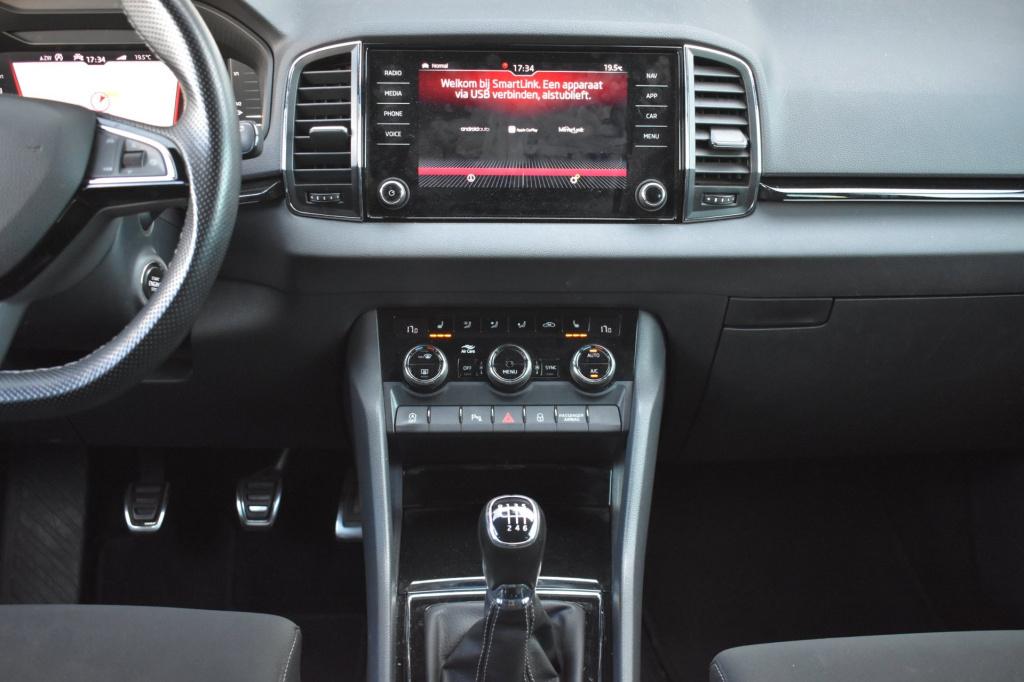 Skoda Karoq 1.5 tsi act sportline | nap | camera | stoelverwarming | apple 