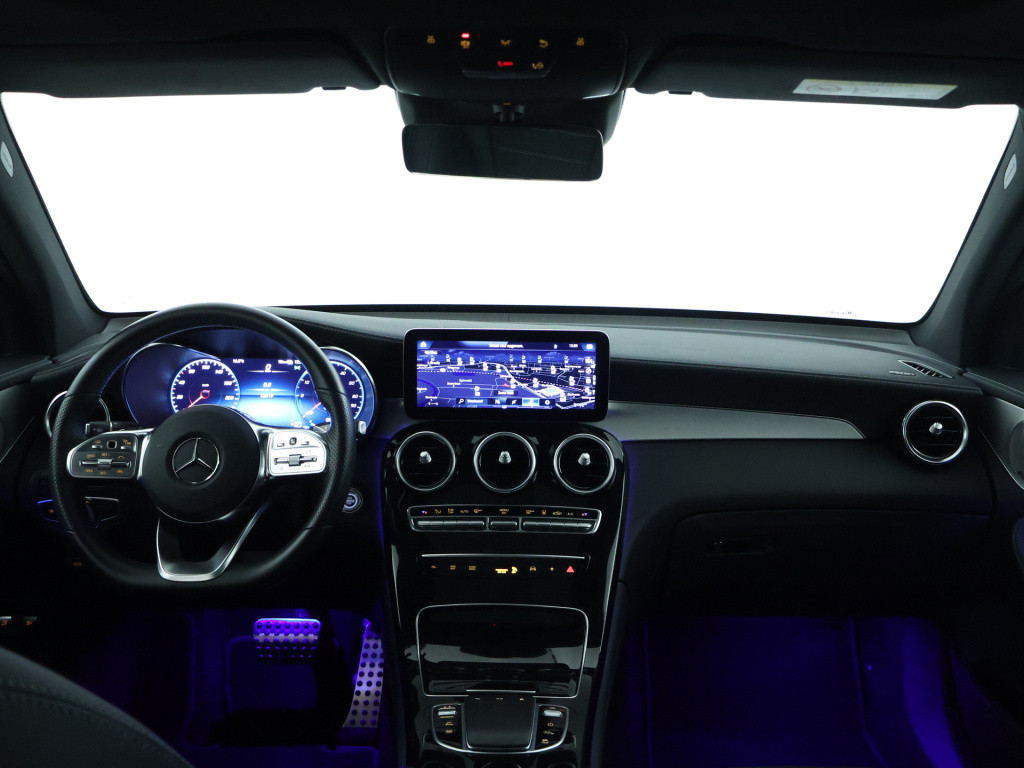 Mercedes-Benz Glc 300 e 4matic premium plus | trekhaak | panoramadak | sfee