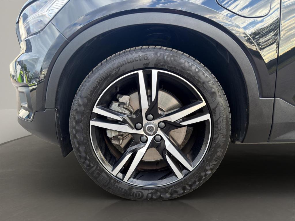 Volvo XC40 1.5 t4 recharge r-design h&k camera acc blis