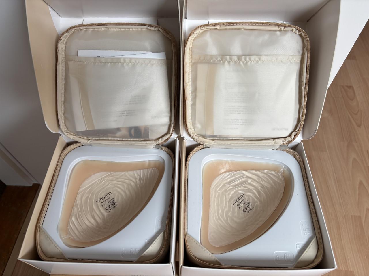 Amoena borstprothesen maat 6 voor links en rechts