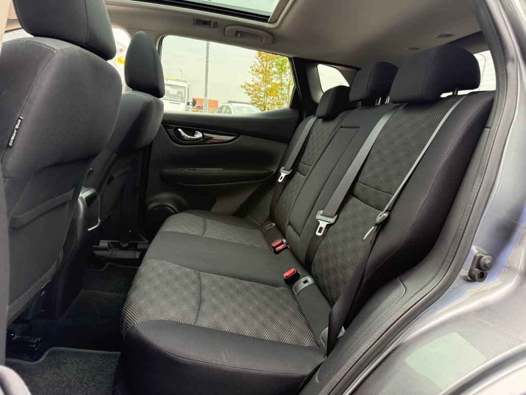 Nissan Qashqai 1.2 connect edition
