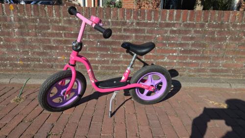 Roze puky loopfiets