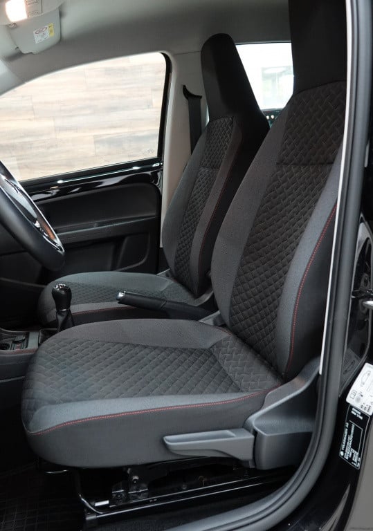 Volkswagen UP! 1.0 tsi high up! | cruise | pdc | bluetooth |