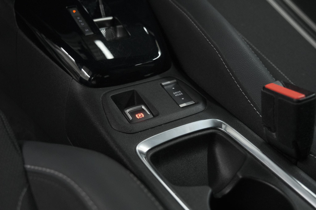 Opel Corsa 130 eat8 gs line | camera | navigatie | apple carplay | parkeers