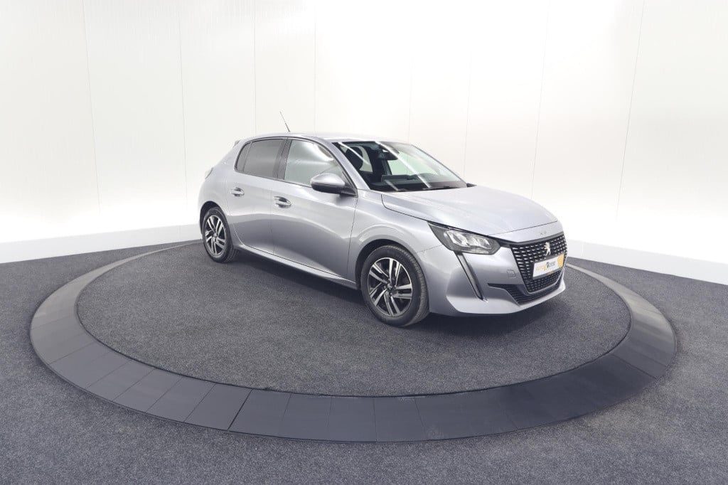 Peugeot 208 puretech 100 allure | camera | navigatie | apple carplay | park
