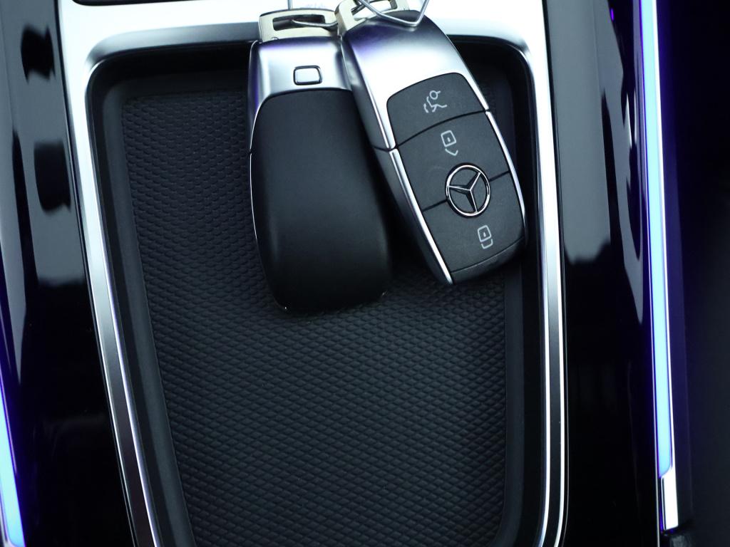 Mercedes-Benz Eqb 250+ essential line 7p. 71 kwh | parkeerpakket met achter