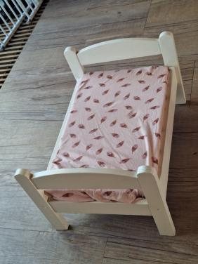 Poppenbedje met matrasje en hoes