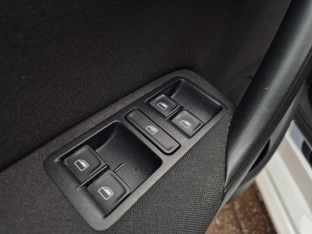 Volkswagen Polo 1.2 tsi allstar bluemotion / 5-deurs / cruisecontrol / stoe