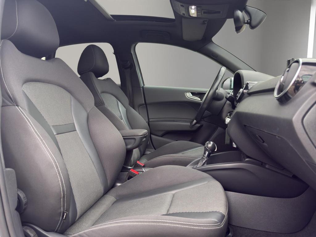 Audi A1 Sportback 1.4 tfsi advance sport pano | s-line | pano | stoelverw. 