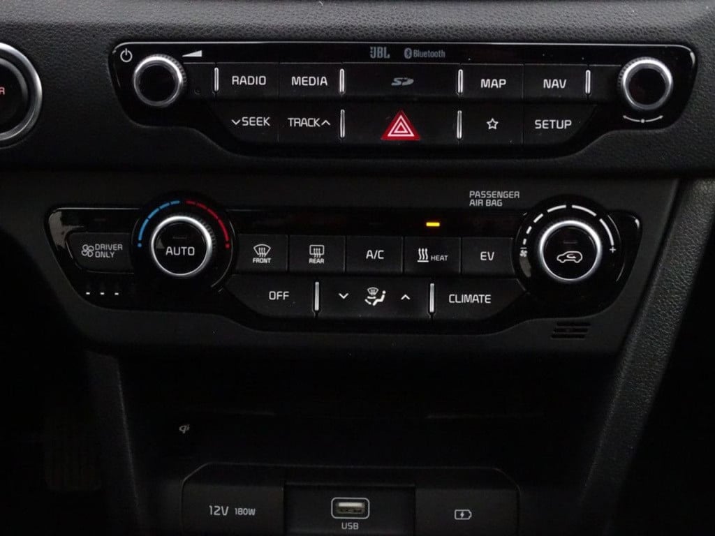 Kia E-niro executiveline 64 kwh incl btw | led | stoelkoeling-en verwarming