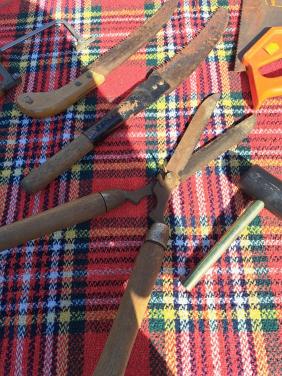 Klein restantje gereedschap, handig voor klusjes in en om huis of tuin.