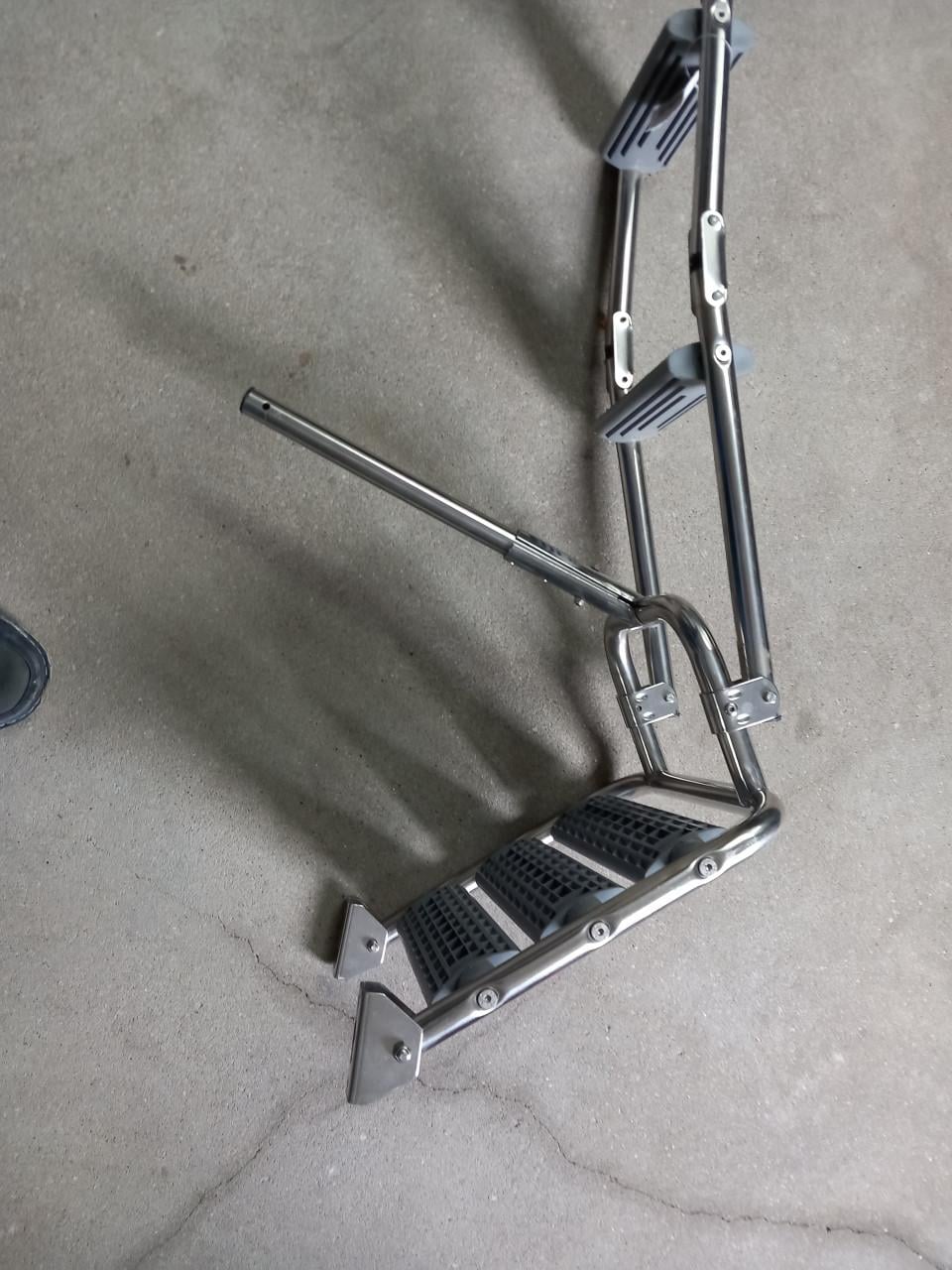 Te koop RVS inklapbare zwemtrap