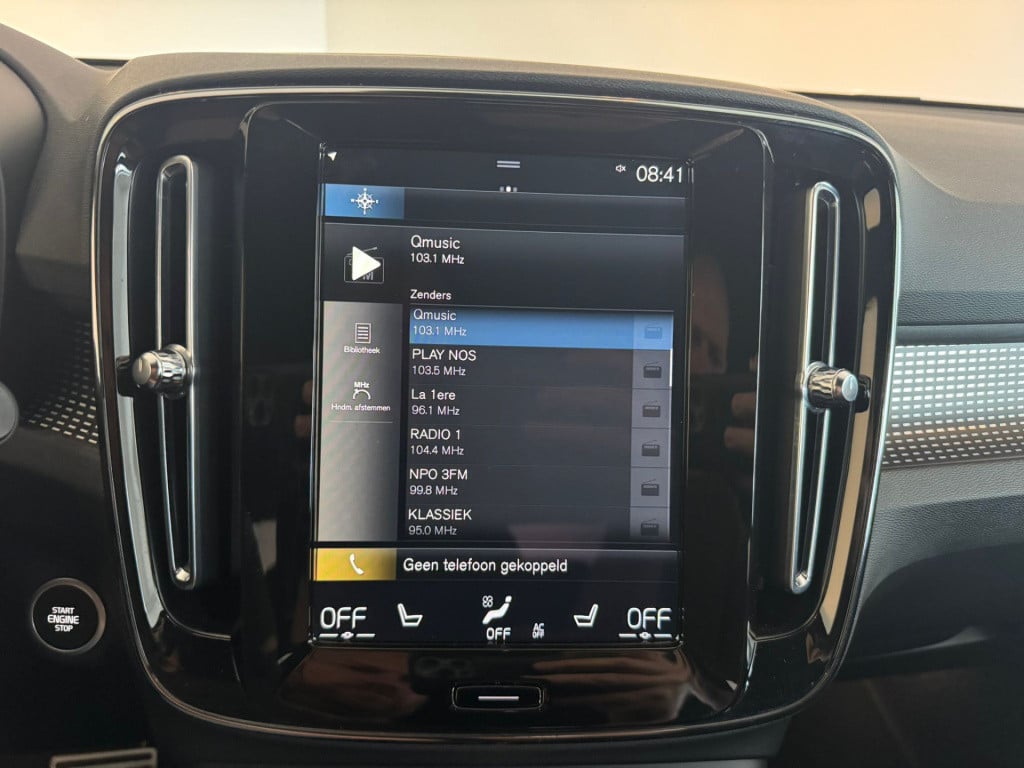 Volvo XC40 1.5 t4 recharge r-design expression