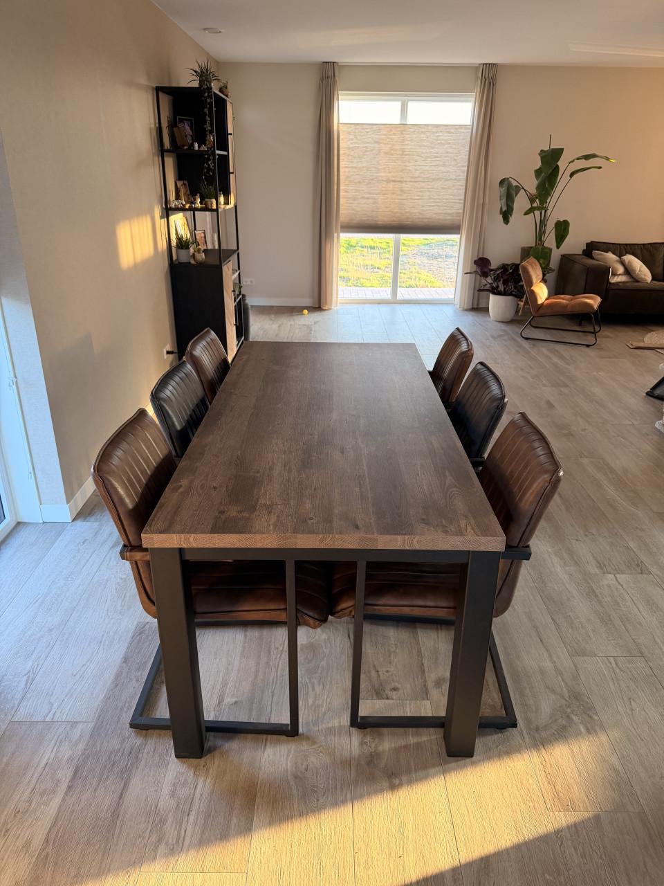 Eetkamerset met 6 stoelen - industrieel