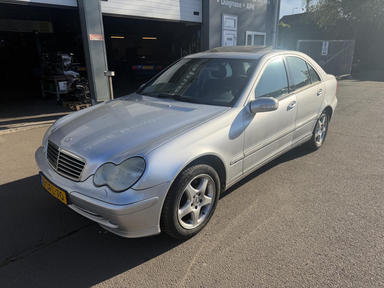 Mercedes C-Klasse C240 Classic sedan Bouwjaar 2001 AUTOMAAT NAP ! ! !