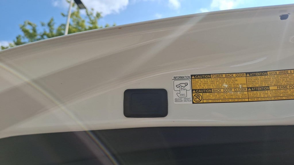 Toyota Rav4 2.0 aspiration 4wd | nieuw binnen | eerste eigenaar | 2.000 kil