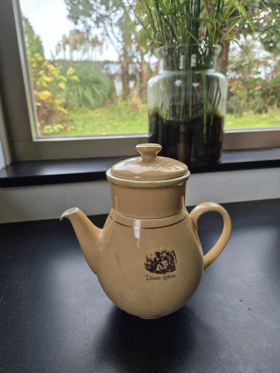 Theepot Douwe Egberts