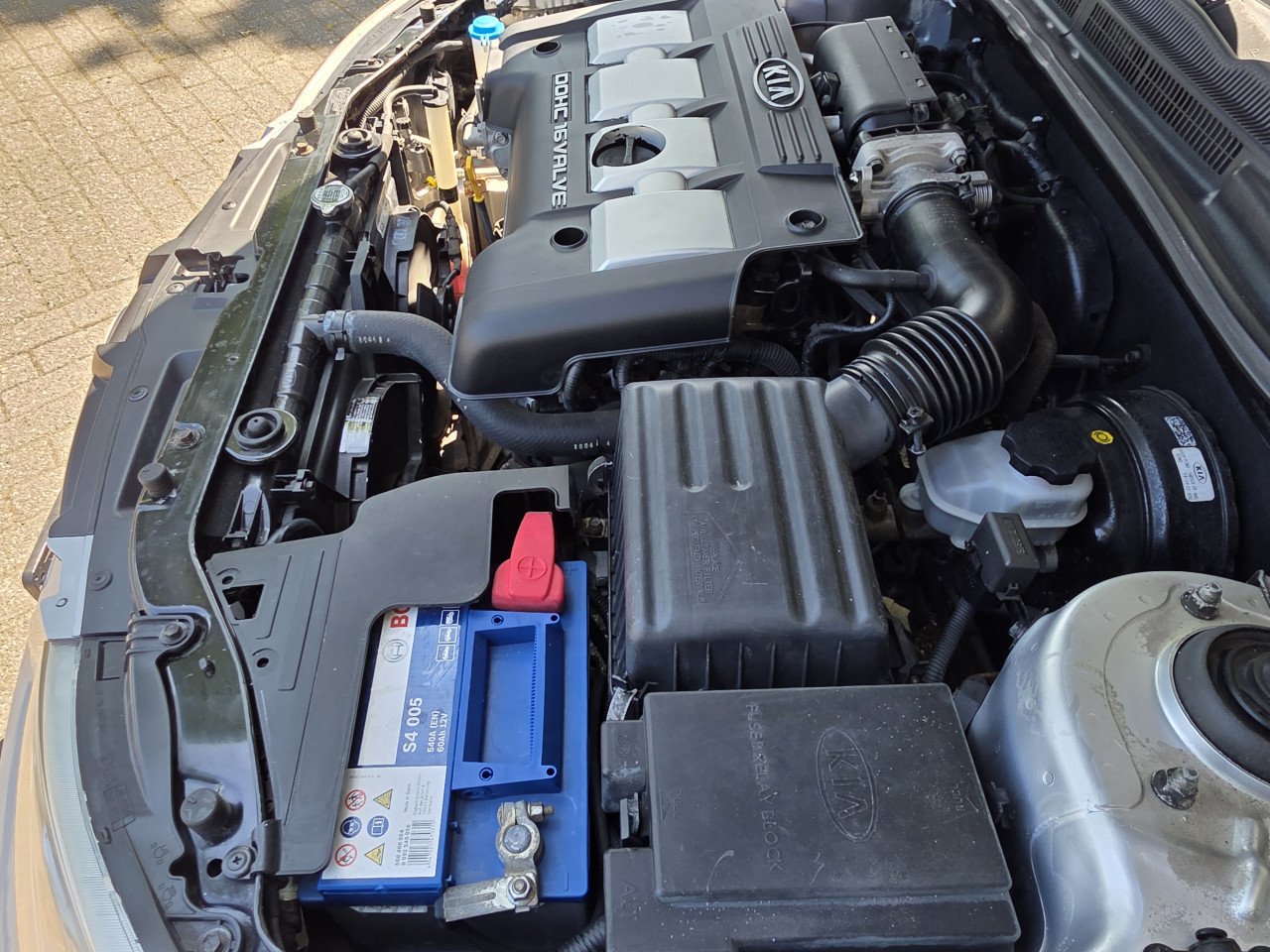 Tekoop nette Kia Cerato 1.6 I LX 16V