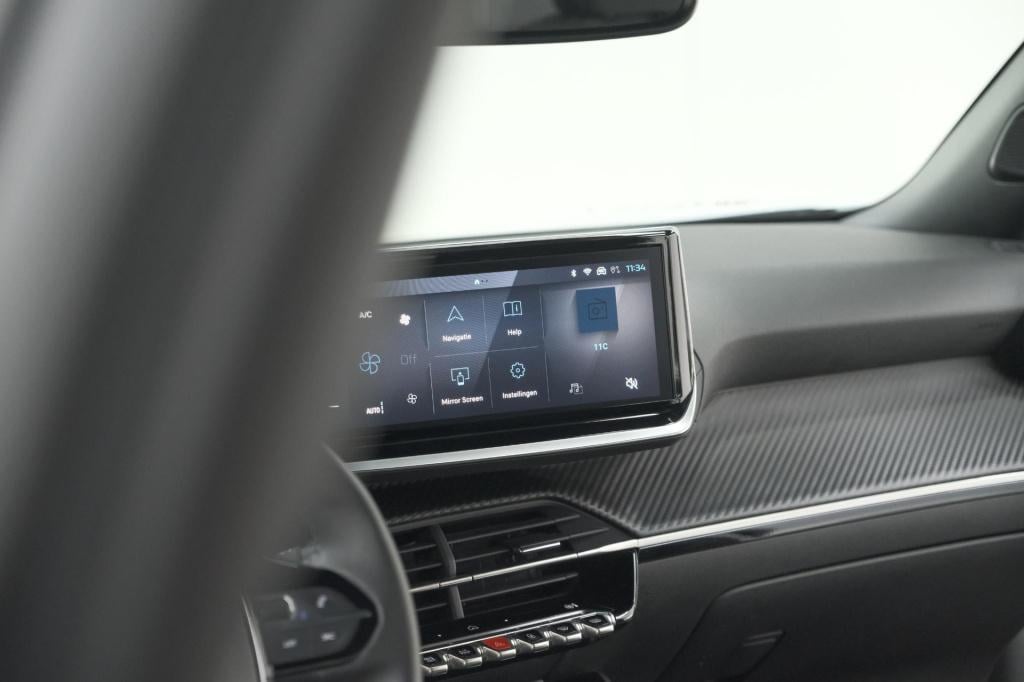 Peugeot 2008 puretech 100 allure | camera | navigatie | parkeersensoren | a