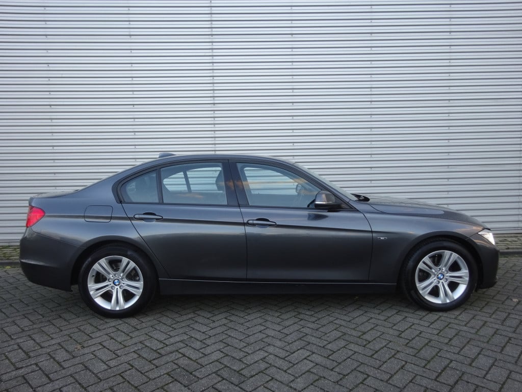 BMW 3-serie 316i high executive automaat 1e eigenaar / automaat / xenon / l