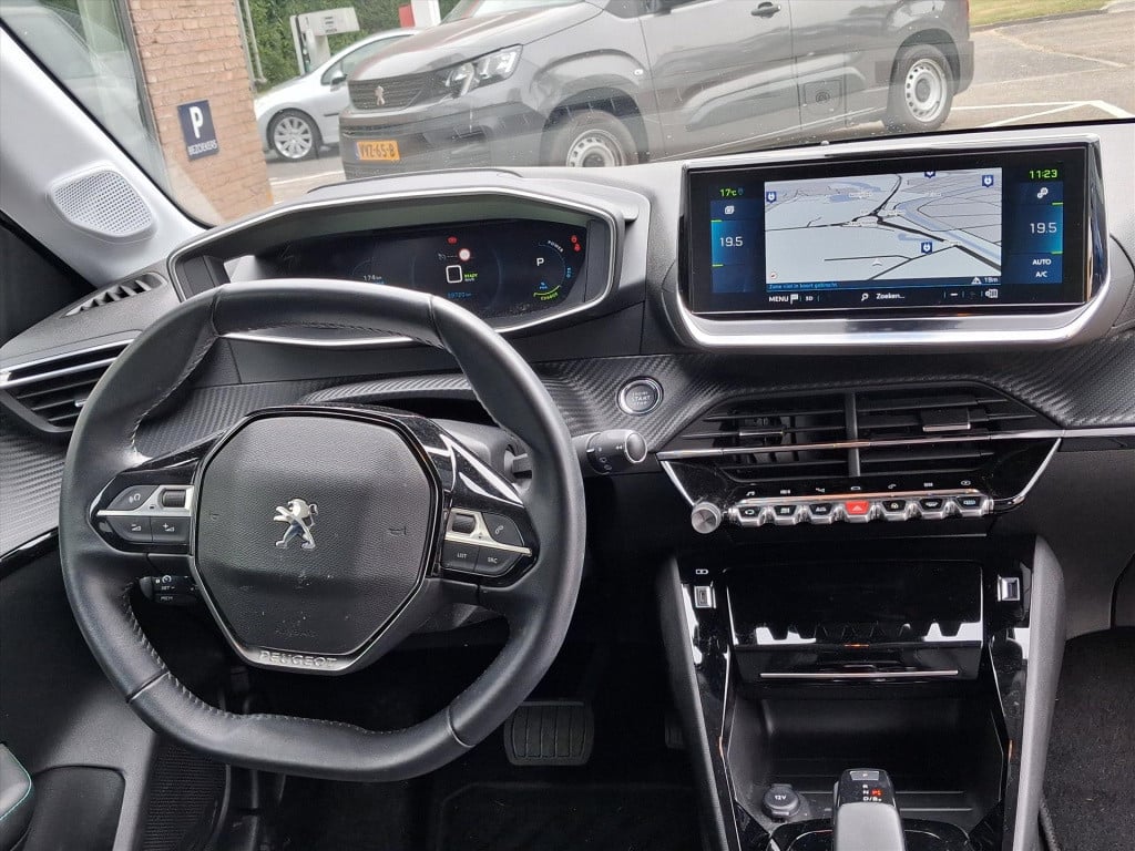 Peugeot 208 ev 50kwh 136pk 3-fase allure pack navigatie | apple carplay & a