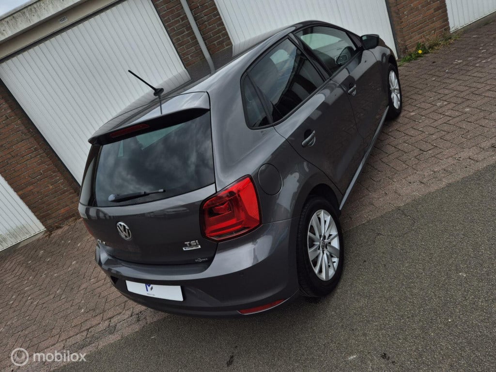 Volkswagen Polo 1.2 tsi comfortline / parkeersensoren voor + achter / stoel