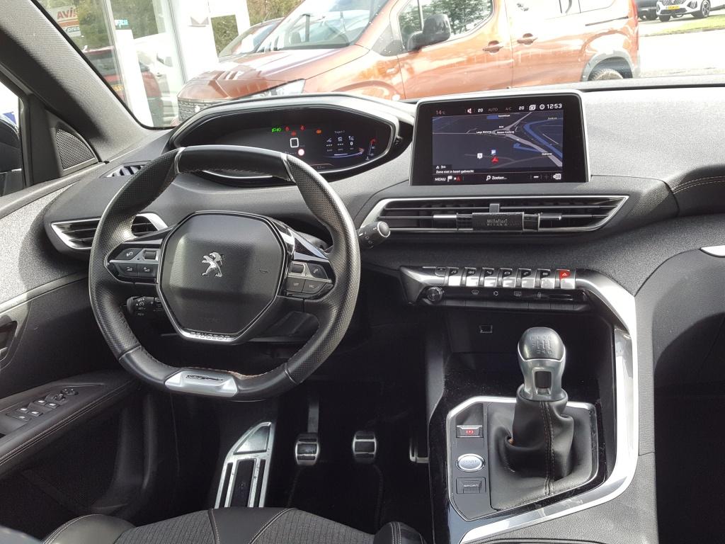 Peugeot 3008 1.2 puretech 130pk s&s gt-line trekhaak afneembaar | apple car