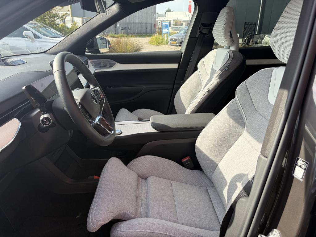 Volvo Ex90 twin motor performance ultra 7p. 111 kwh | luchtvering | soft-cl