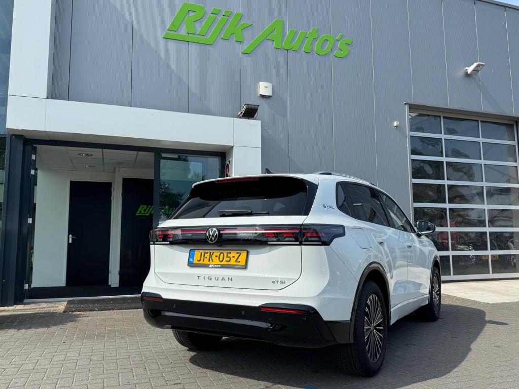 Volkswagen Tiguan 1.5 tsi goal * acc * 360 camera * trekhaak * lane + side 