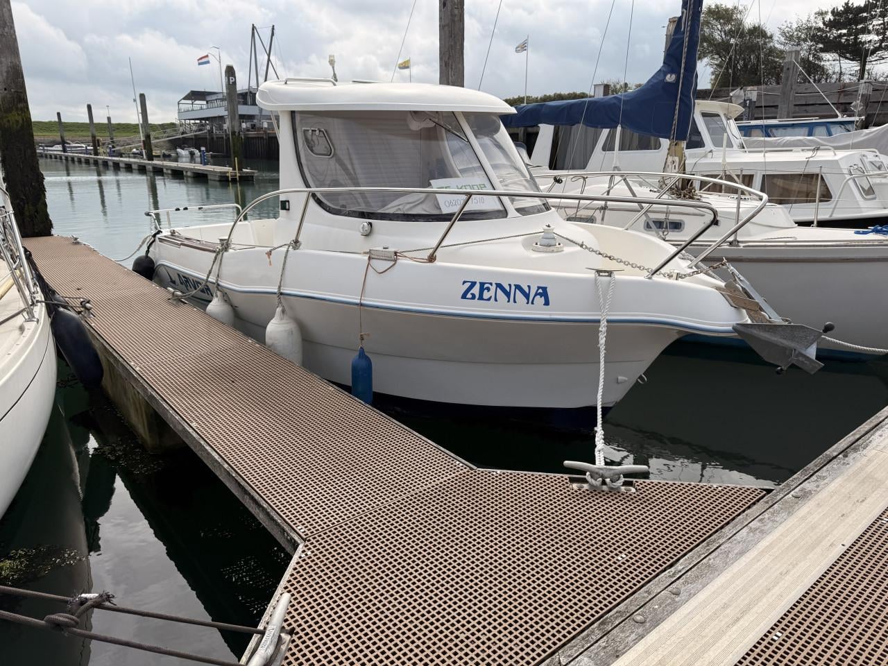 Visboot arvor 21