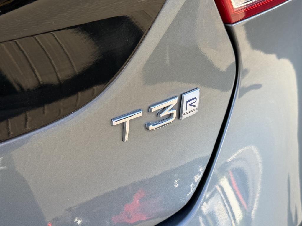 Volvo V40 t3 153pk aut6 polar+ sport| panodak| camera| h&k sound| trekhaak