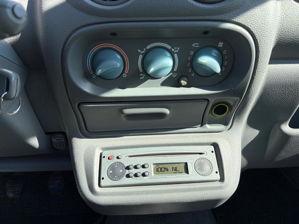 Renault Twingo 1.2-16v emotion/inruilkoopje/nieuwe apk/airco/