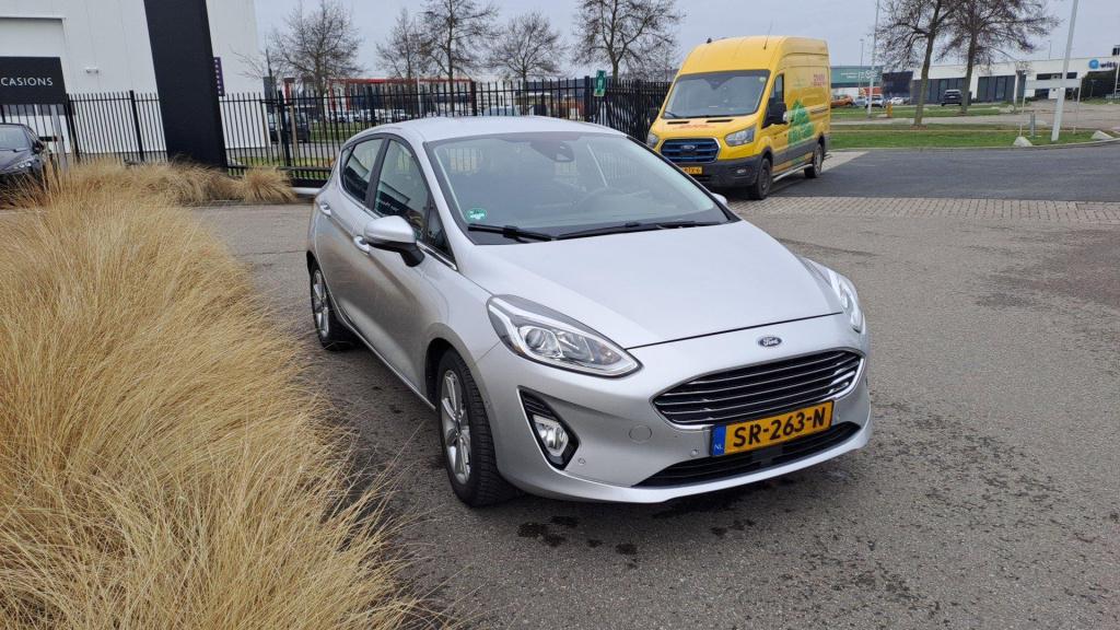 Ford Fiesta 1.0 ecoboost titanium voorruitverwarming - trekhaak
