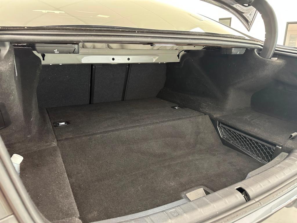 BMW 5 Serie 530e xdrive m-sport | harman/kardon | schuif/kanteldak | co-pil