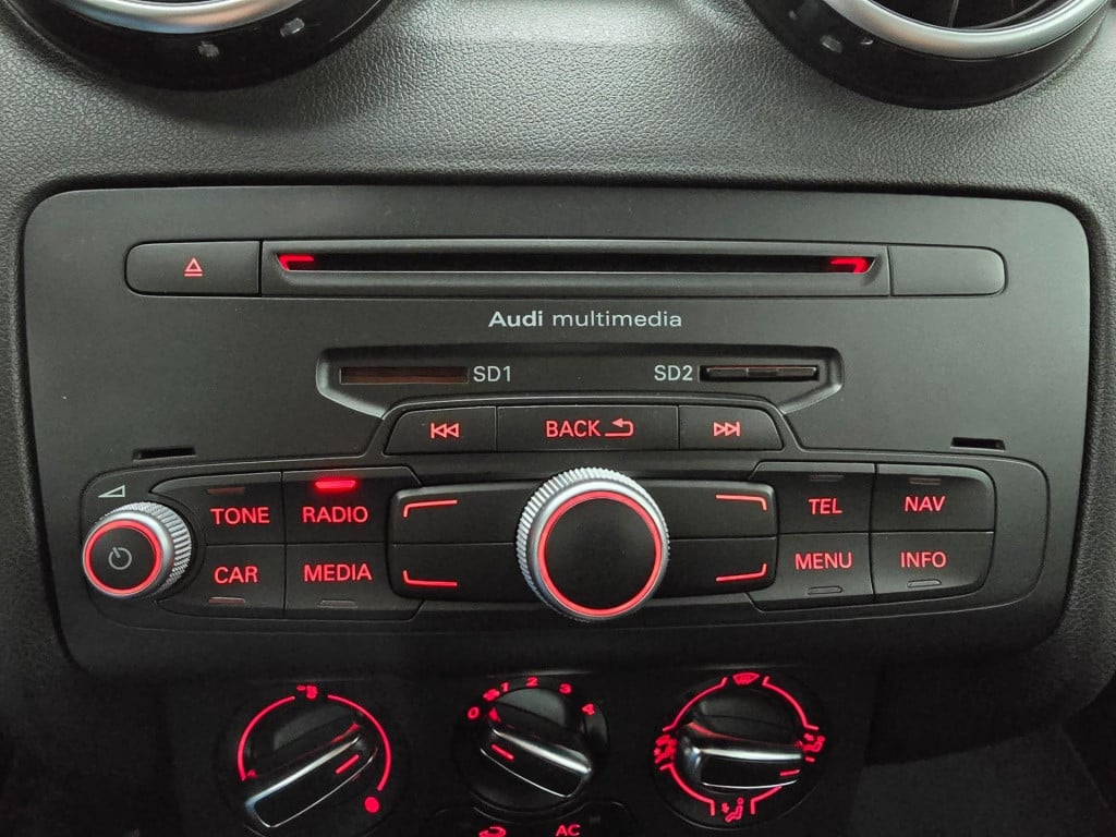 Audi A1 Sportback occasion 1.2 tfsi admired s line black edition | unieke l