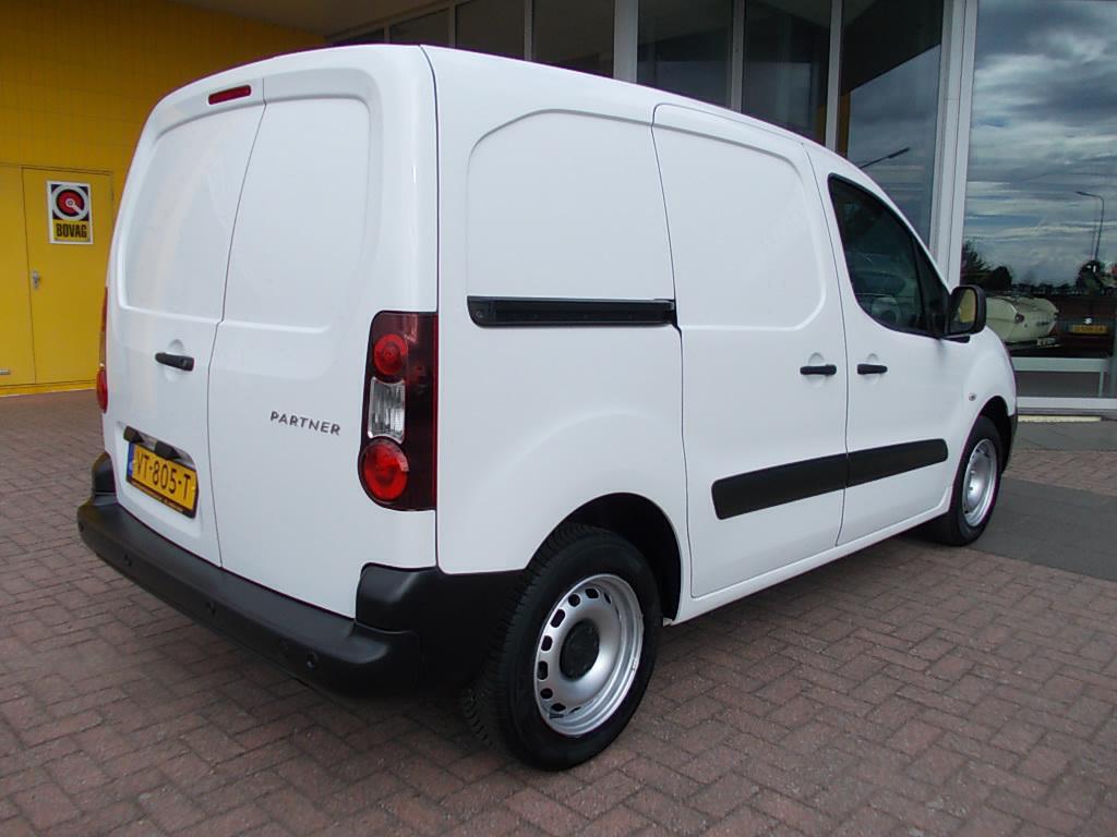 Peugeot Partner 1.6 hdi airco, cruise-contr., pdc, parrot
