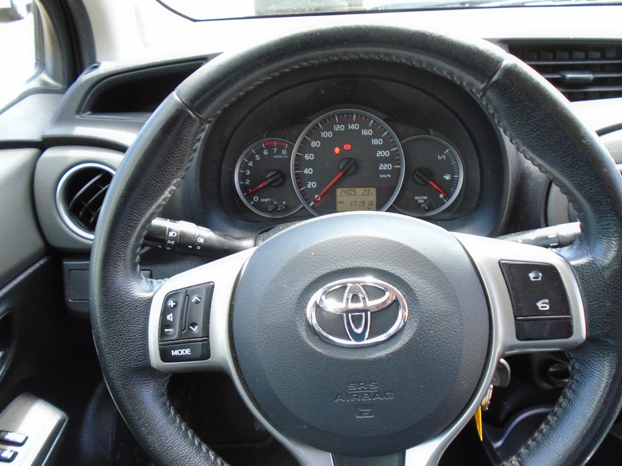Toyota Yaris 1.0 VVTi 2012