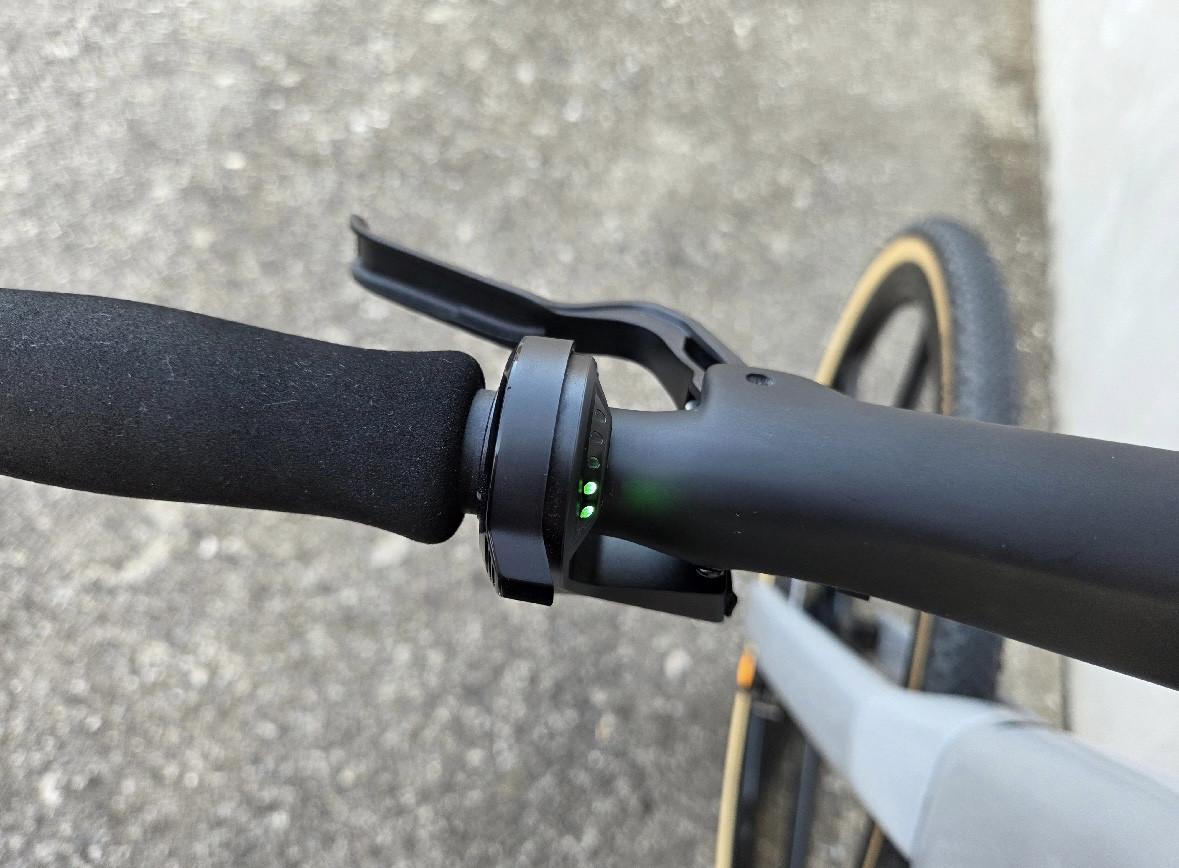 Te koop E-bike Canyon Roadlite: ON CF 9 Ltd. framemaat M