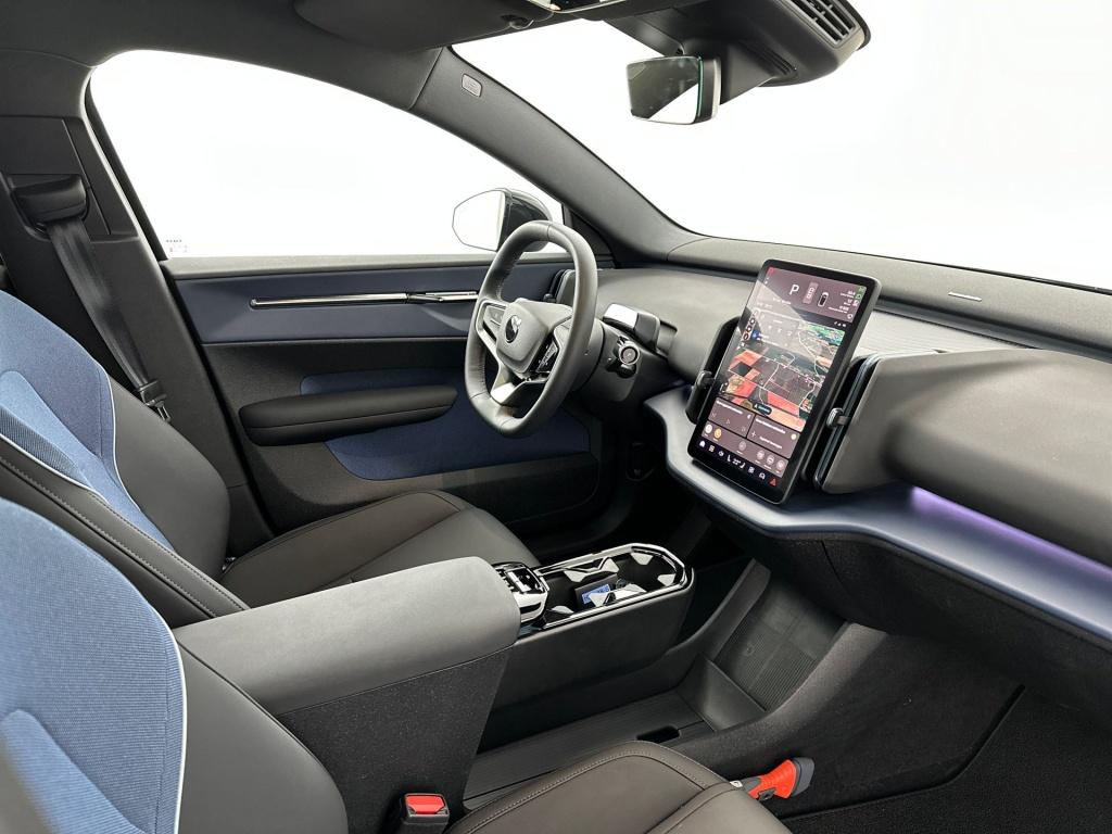 Volvo Ex30 extended range ultra