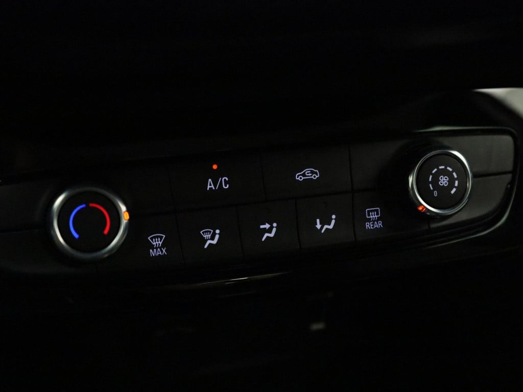 Opel Corsa 1.2 edition | automaat | airco | apple carplay/android auto